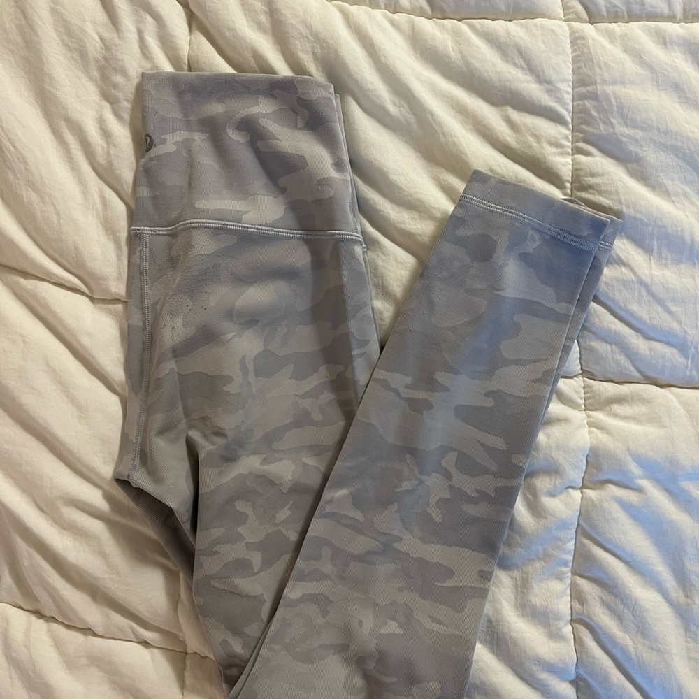 Lululemon White Camo Wunder Under Leggings